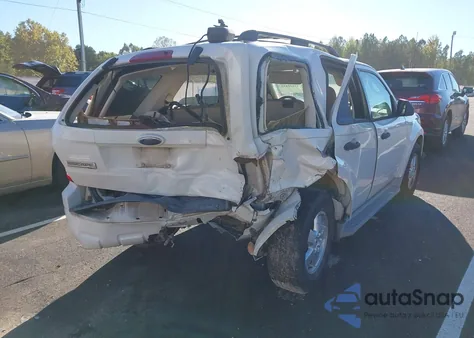 2009 Ford Escape Xlt z USA, uszkodzony, nr VIN 1FMCU03G59KB61676